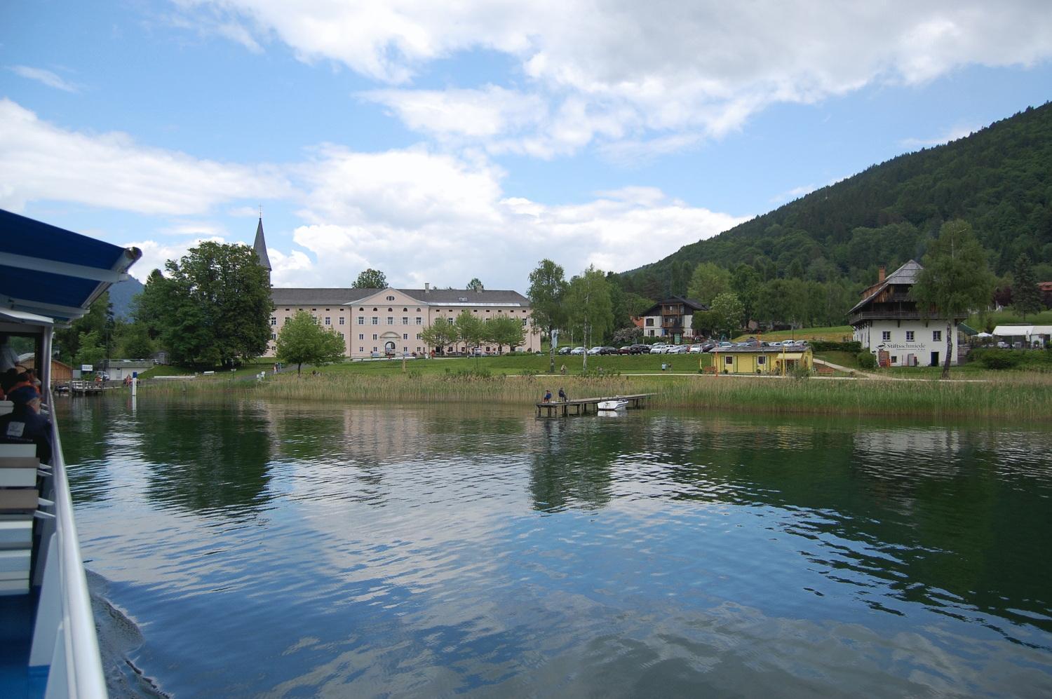 Fruehstueckspension "Schlosswirt" Ossiach Exteriör bild
