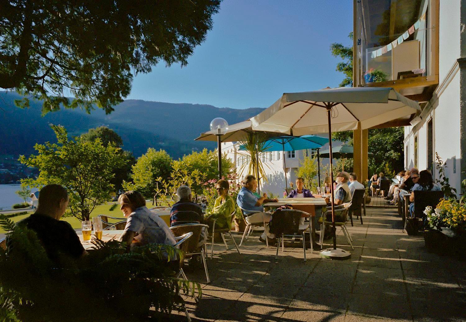Fruehstueckspension "Schlosswirt" Ossiach Exteriör bild